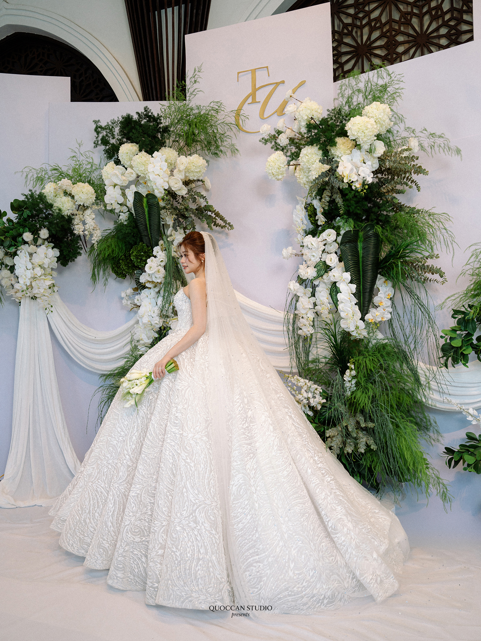 duy-tien-tu-uyen-phong-su-cuoi-nha-trang