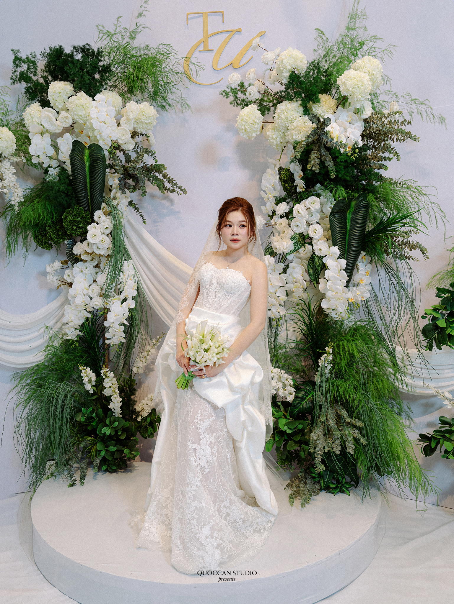 duy-tien-tu-uyen-phong-su-cuoi-nha-trang