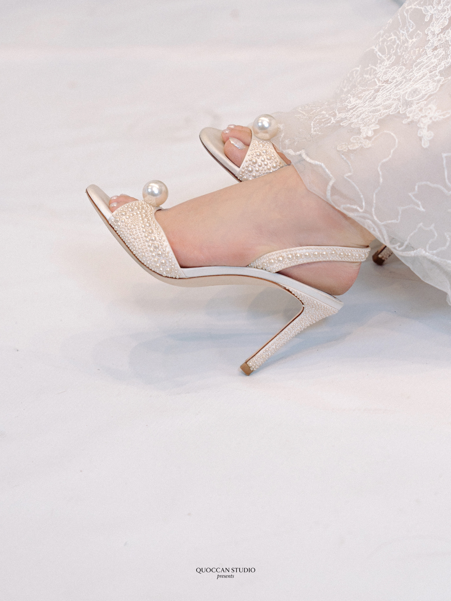 duy-tien-tu-uyen-phong-su-cuoi-nha-trang