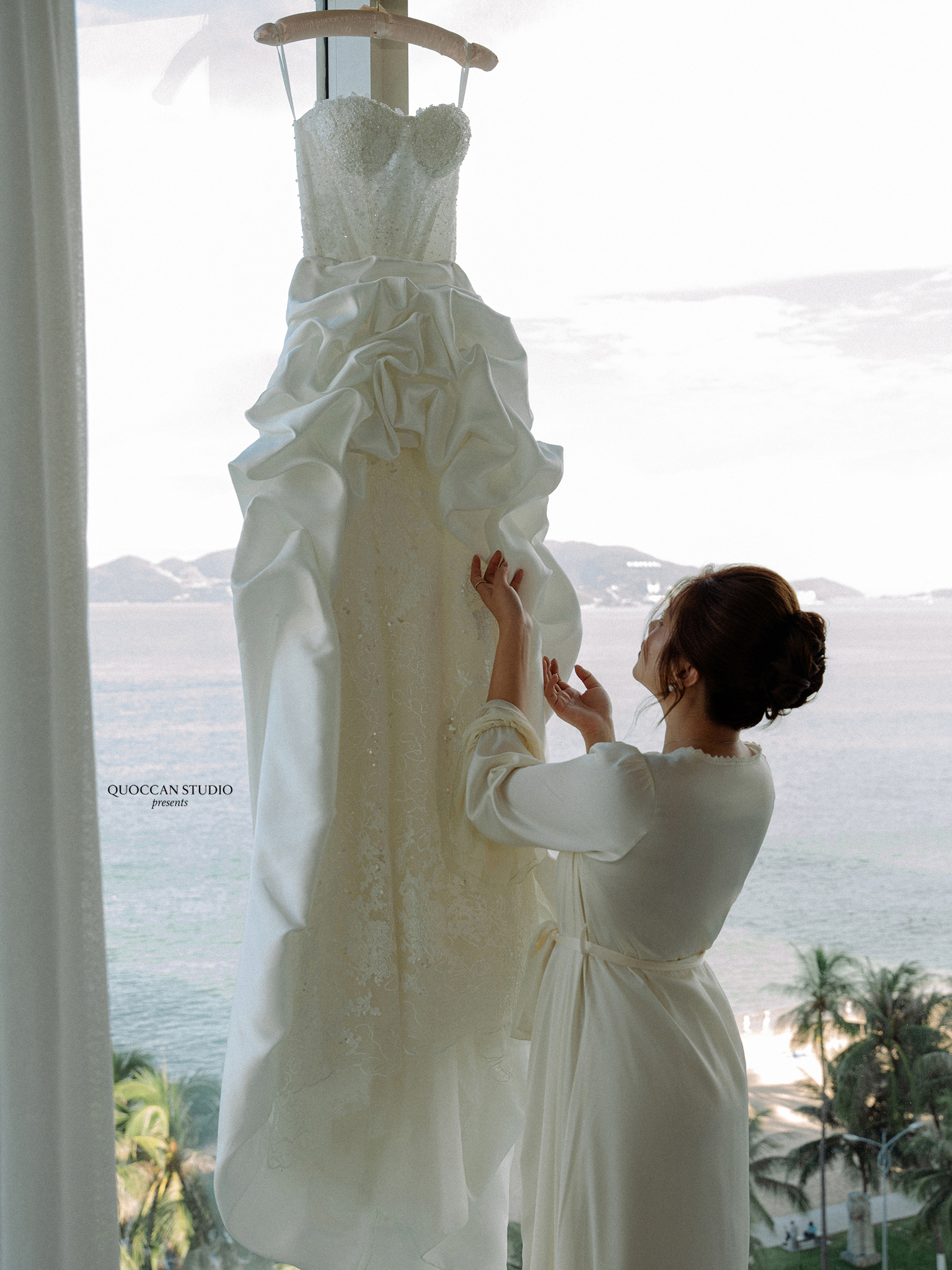 duy-tien-tu-uyen-phong-su-cuoi-nha-trang