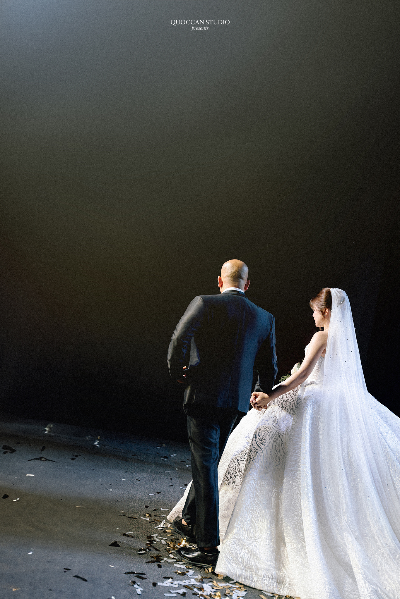 duy-tien-tu-uyen-phong-su-cuoi-nha-trang