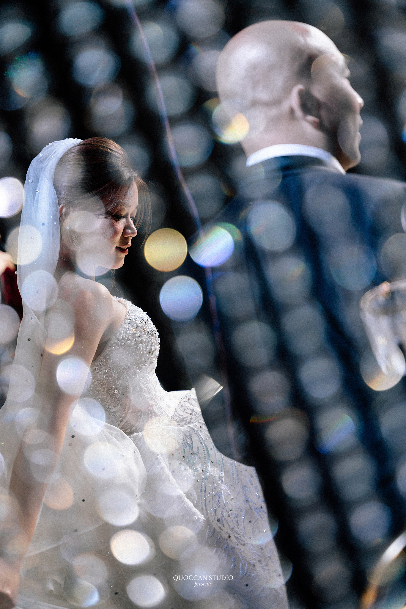 duy-tien-tu-uyen-phong-su-cuoi-nha-trang